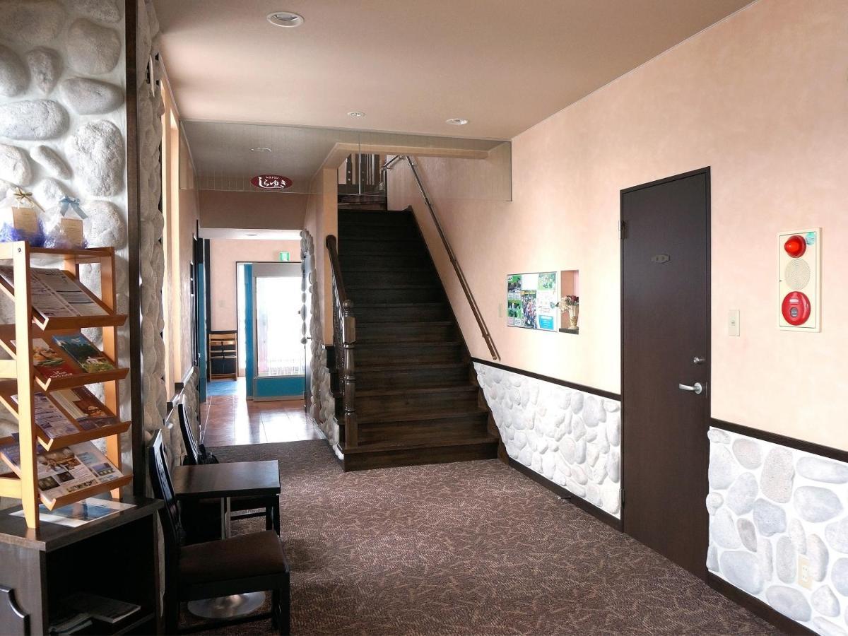 Petit Hotel Blaneneige Nakafurano Esterno foto
