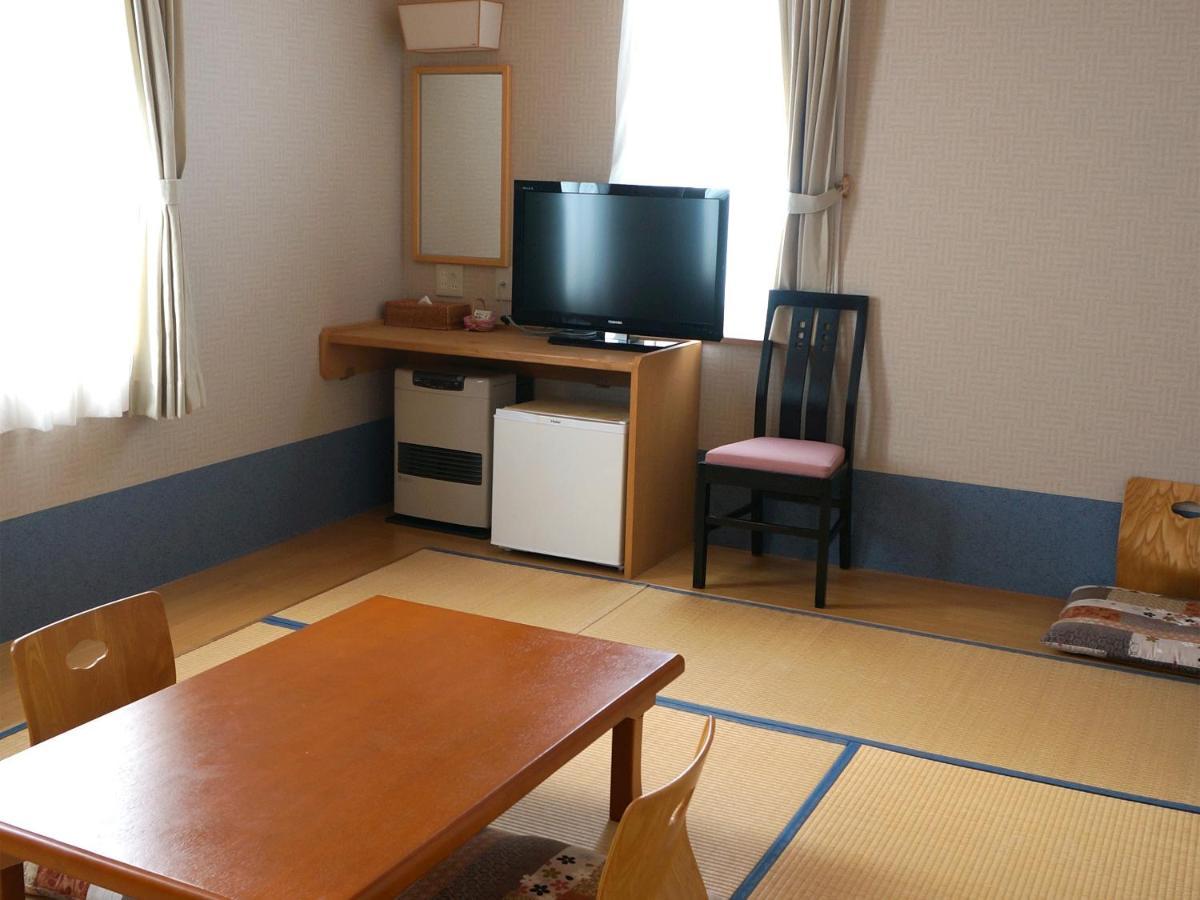Petit Hotel Blaneneige Nakafurano Esterno foto